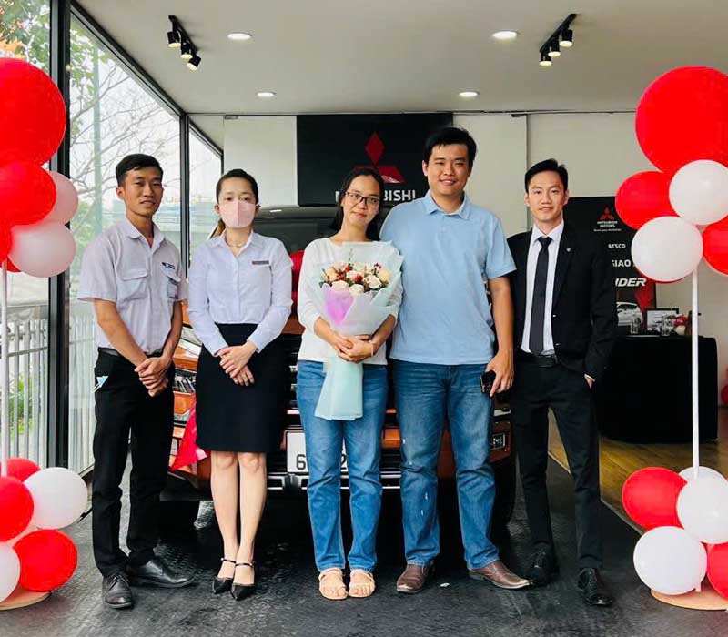 Hình ảnh hoạt động tư vấn xe tại Lào Cai